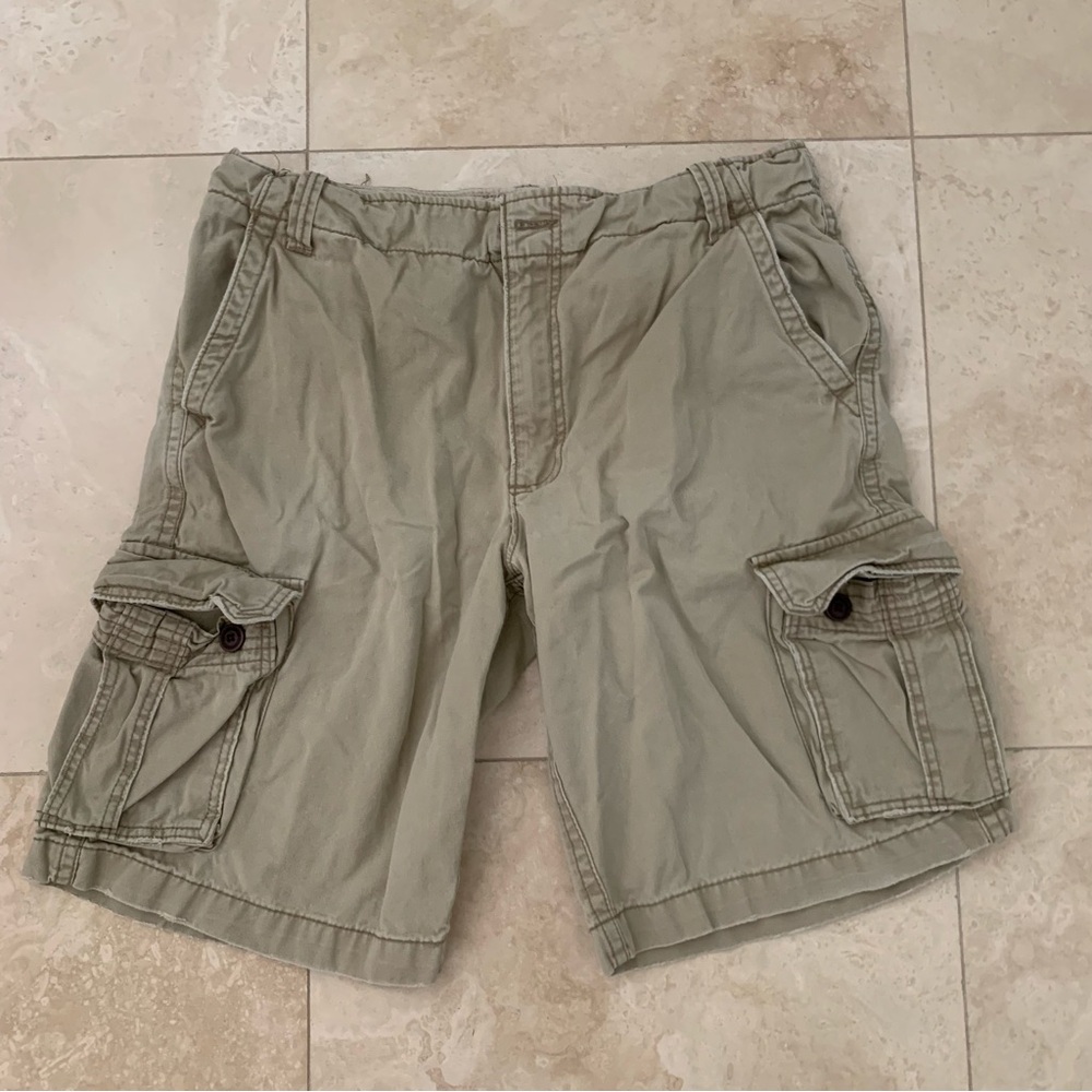 Men’s cargo shorts